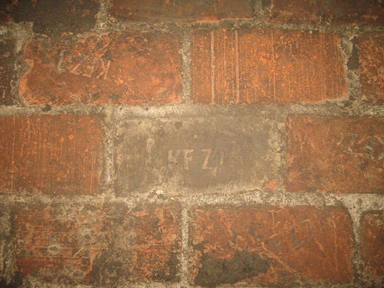 .  5.    KFZ