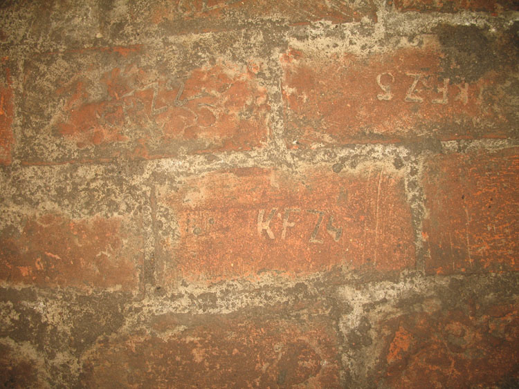 .  5.    KFZ