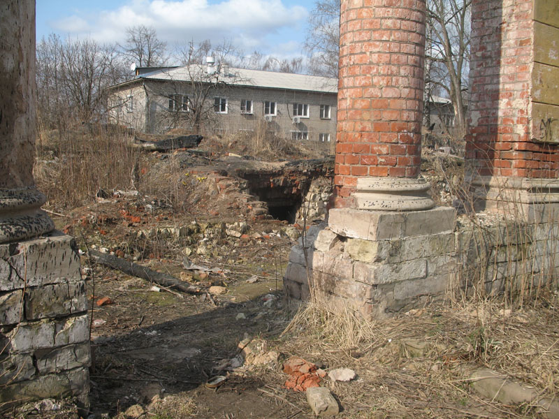 Сгоревшая усадьба в Красково