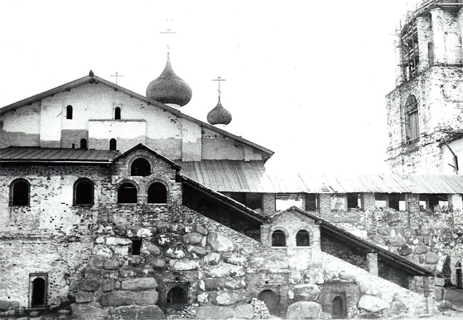    1986 