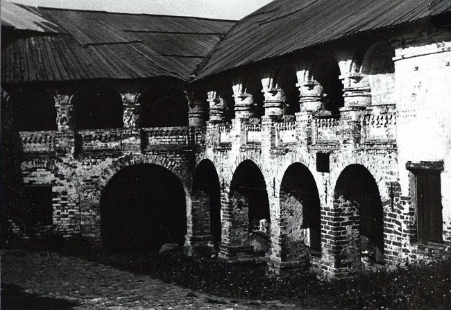    1986 